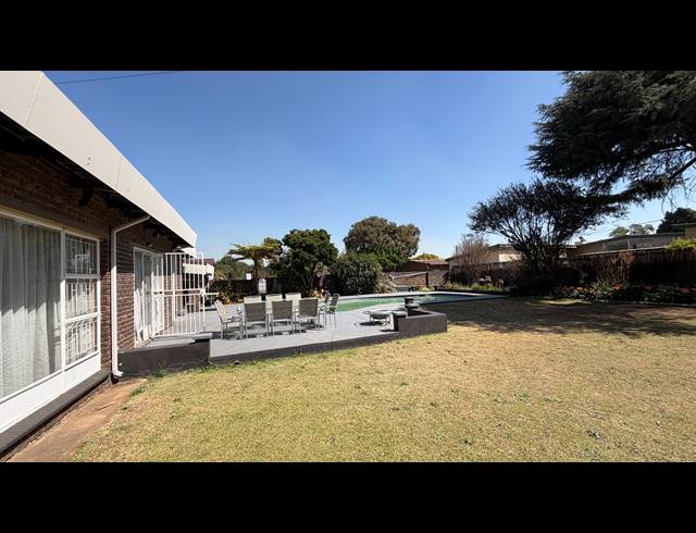 4 BEDROOM FREESTANDING FOR SALE IN FARRARMERE